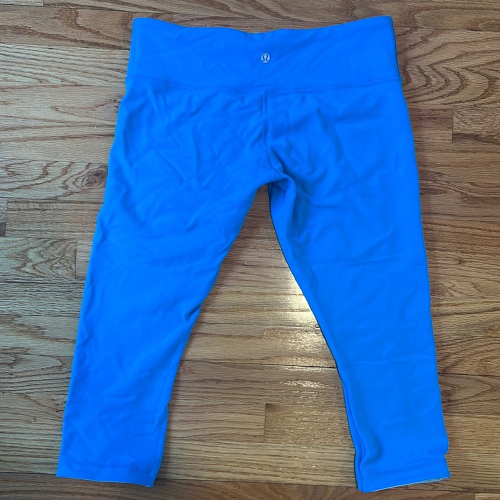 Lululemon Wunder Under reversible crop legging